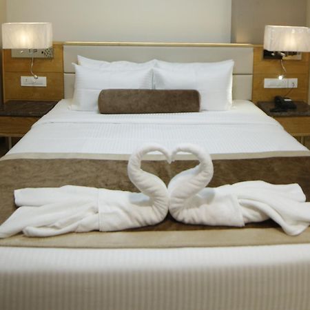 Hotel Annapurna De Royal Guntur Ngoại thất bức ảnh