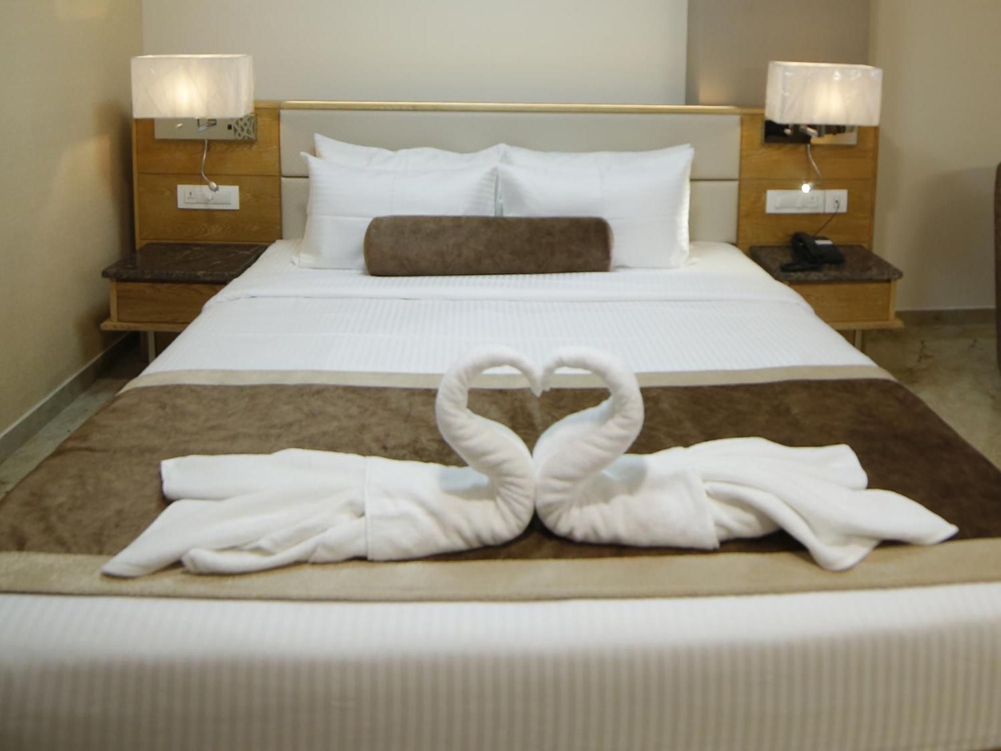 Hotel Annapurna De Royal Guntur Ngoại thất bức ảnh